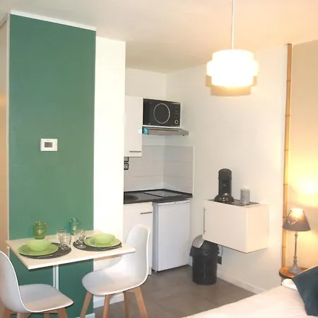 Апартаменты Le Saint Eloi - Studio Avec Parking Centre